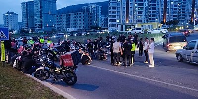 Motosiklet ile Otomobil Çarpıştı: Motosiklet Sürücüsü Hayatını Kaybetti