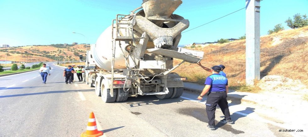 Büyükşehir, Çevre Kirliliğine Neden Olan Beton Mikserine 106 Bin TL Ceza Kesti