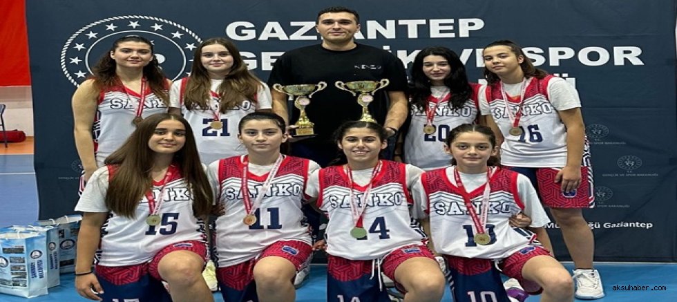 SANKO OKULLARI BASKETBOLDA İL ŞAMPİYONU OLDU