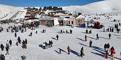 Yedikuyular, Yılbaşı Tatilinde Ziyaretçi Akınına Uğradı