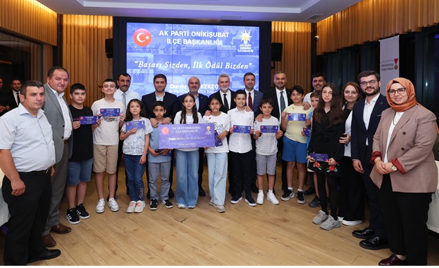Onikişubat’ta Gurur Tabloları: 500 Puan Alan Öğrenciler Ödüllendirildi Onikişubat’ta Başarıya