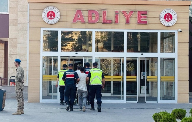 Kahramanmaraş Uludaz’daki Cinayetin Zanlıları Adana’da Yakalandı Kahramanmaraş’ın Onikişubat ilçesine bağlı