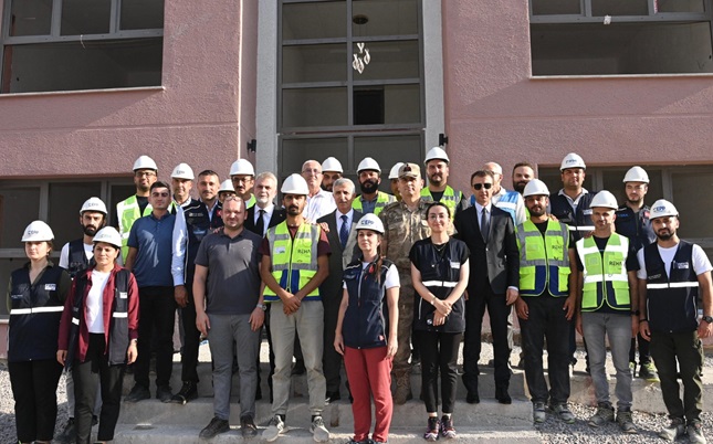 Görgel ve Ünlüer, Güneşevler İnşaat Sahasında İncelemelerde Bulundu Dulkadiroğlu Güneşevler’de