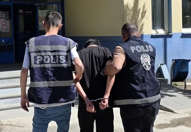 Kahramanmaraş’ta 12 Yıl Hapis Cezası Bulunan Şahıs Tutuklandı Kahramanmaraş’ta çeşitli