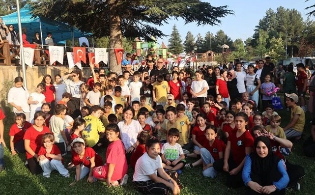 Başkan Akpınar, Değerler Eğitimi Alan Öğrencilerle Buluştu Dulkadiroğlu Belediye Başkanı