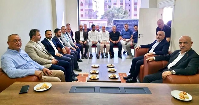 AK Parti Heyetinden Müteahhitler Birliği’ne Hayırlı Olsun Ziyareti Kirişçi’den Müteahhitler