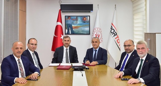 Kahramanmaraş’a 4 İlçeye 4 Yeni Spor Salonu: Gençlere Yatırım Devam