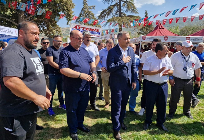 Uluslararası Hartlap Karakucak Güreş Festivali Büyük Coşkuyla Başladı Onikişubat Belediyesi