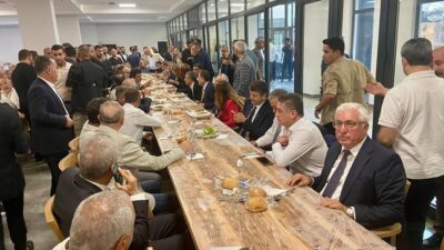 Başkan İkizer, CHP Lideri Özel’i Gaziantep’te Karşıladı Pazarcık Belediye Başkanı