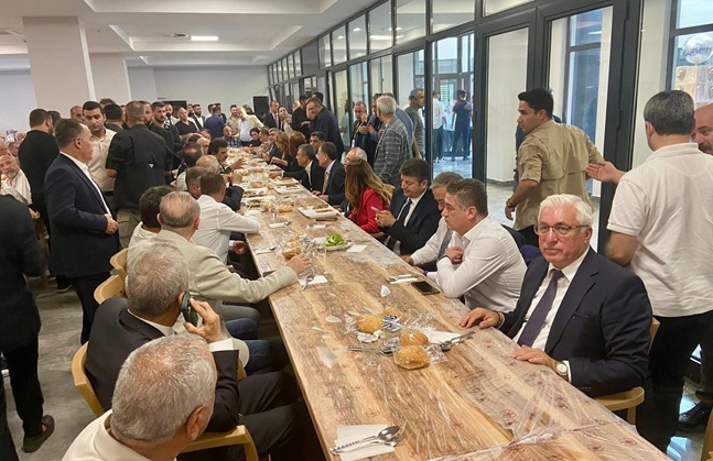 Başkan İkizer, CHP Lideri Özel’i Gaziantep’te Karşıladı Pazarcık Belediye Başkanı