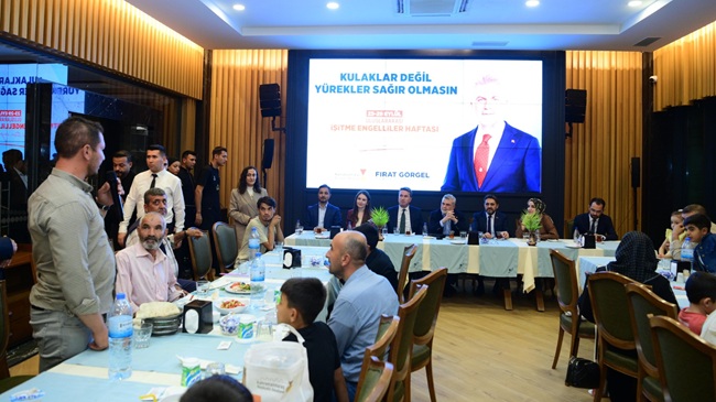 Başkan Görgel’den İşitme Engelliler Haftası’nda Anlamlı Buluşma Kahramanmaraş Büyükşehir Belediye