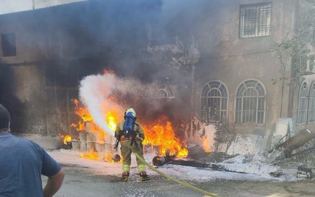 Kahramanmaraş’ta İşyerinde Yangın: 1 Yaralı Kahramanmaraş’ın Dulkadiroğlu ilçesinde bulunan bir