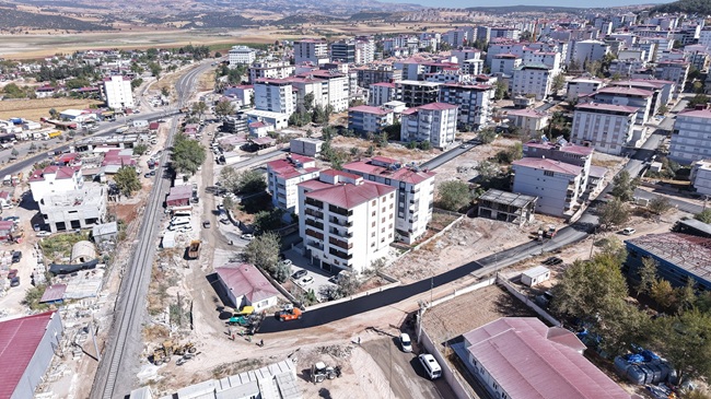 Büyükşehir’den Pazarcık’ta Biten Altyapının Ardından Asfalt Hamlesi Kahramanmaraş Büyükşehir Belediyesi,
