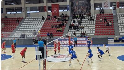 Onikişubat Belediyespor, Taraftarı Önünde Kocaeli Büyükşehir Kağıtspor’u 3–1 Mağlup Etti