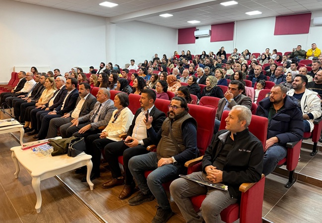 Pazarcık’ta “Baharın Mimarları Güz Şarkıları Korosu” Büyük Beğeni Topladı Pazarcık