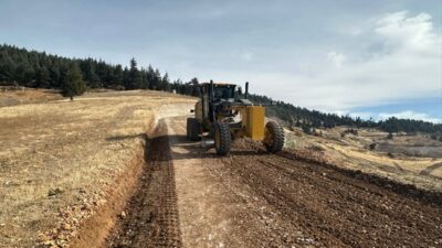 KAZANLIPINAR’DA SATHİ KAPLAMA ÖNCESİ ZEMİN İYİLEŞTİRME ÇALIŞMALARI SÜRÜYOR Dulkadiroğlu Belediyesi