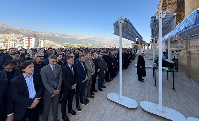 Kır Ailesinin Acı Günü Kahramanmaraş’ın tanınmış iş insanlarından, Kahramanmaraş Ticaret