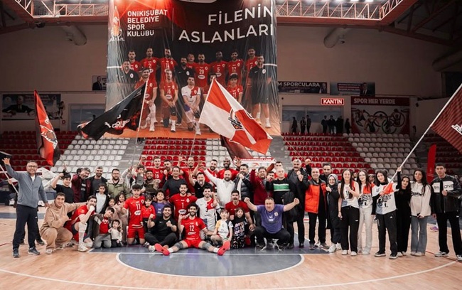 Onikişubat Belediyespor Ligi Ezdi Geçti Arabica Coffee House 1. Ligi’nde