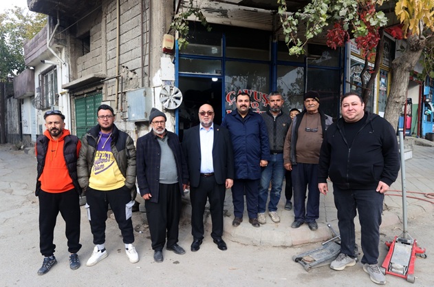 Başkan Akpınar’dan Sakarya Çarşısında Esnaf Ziyareti Dulkadiroğlu Belediye Başkanı Mehmet