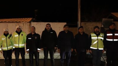 Kaymakam Hulusi Teke’den Yılbaşı Gecesi Görev Başındaki Personele Ziyaret Pazarcık