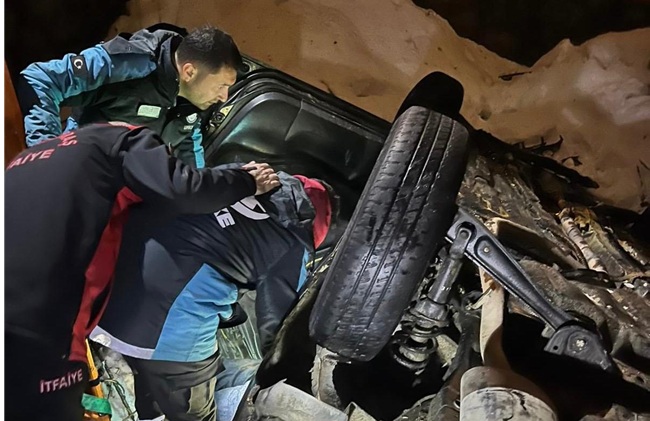 Kahramanmaraş'ta Feci Kaza: Otomobil Köprülü Kavşaktan Düştü, 3'ü Ağır 6