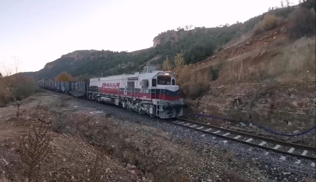Kahramanmaraş'ta Demiryolu Hattı Yeniden Hizmete Açıldı: Tren Sesleri Geri Döndü