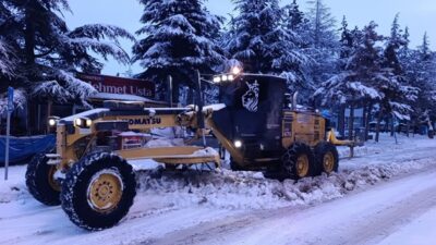 Büyükşehir, Şehrin Dört Bir Yanında Kar Mesaisini Sürdürüyor Büyükşehir Belediyesi,