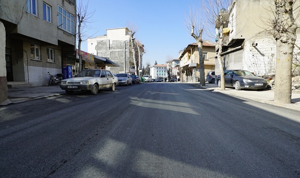 Büyükşehir’den Kent Genelinde Yoğun Asfalt Mesaisi Kahramanmaraş Büyükşehir Belediyesi, şehir