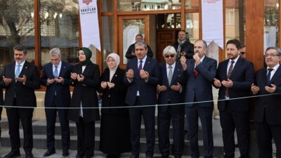 Restorasyonu Tamamlanan 5 Camii Daha İbadete Açıldı 6 Şubat depremlerinde