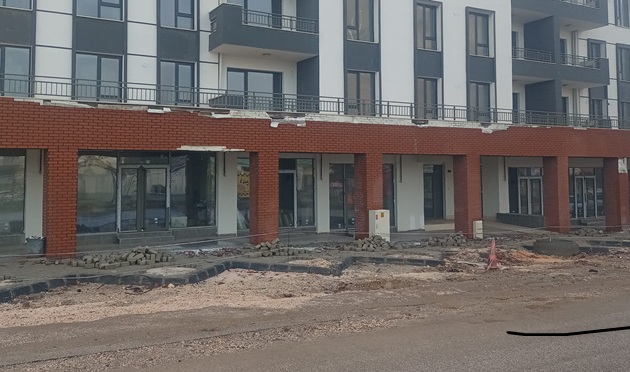 DEPREMZEDE ESNAF ÇÖZÜM BEKLİYOR 6