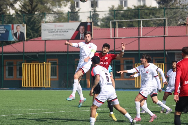 KAHRAMANMARAŞSPOR EVİNDE SESSİZ KALDI: 0-0