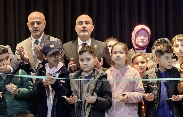 AK Parti Heyeti Gençlik Merkezi