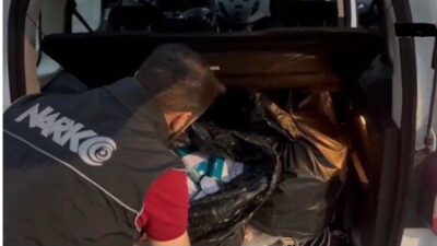 Polisten Uyuşturucuya Geçit Yok: 4 Tutuklama Kahramanmaraş’ta polis ekipleri tarafından