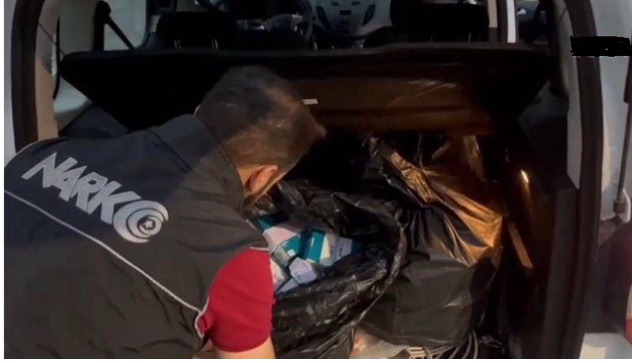 Polisten Uyuşturucuya Geçit Yok: 4