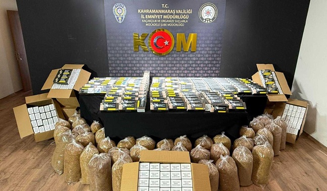 Kahramanmaraş’ta Uyuşturucu ve Kaçak Tütün Operasyonu Kahramanmaraş’ta polis ekiplerince gerçekleştirilen
