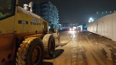 Büyükşehir’den Yollara Anında Müdahale Büyükşehir Belediyesi, altyapı çalışmalarının sürdüğü arterlerde