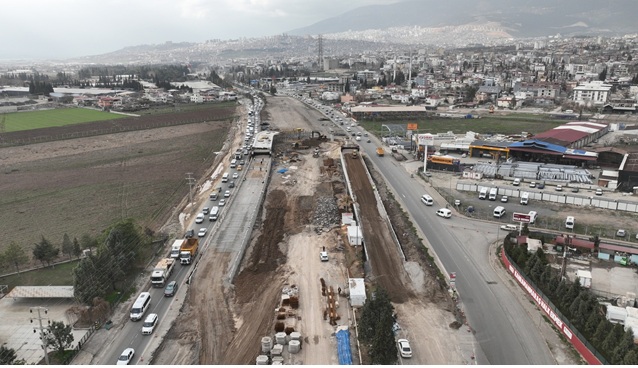 Sanayi Kavşağı İnşaatı Hızla Devam
