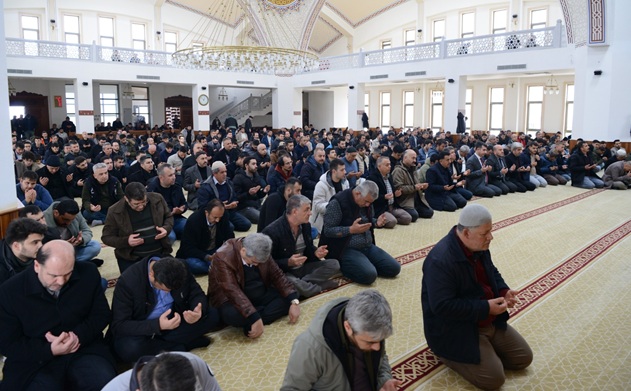 KSÜ’de Deprem Şehitleri İçin Mevlid-i Şerif Programı ve Anma Töreni