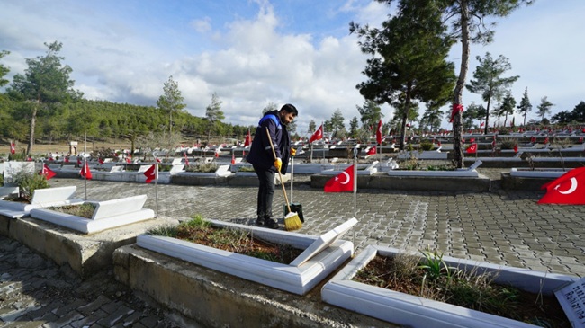 Büyükşehir, Kapıçam Deprem Şehitliğini Ziyaretlere