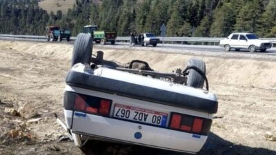 Kahramanmaraş’ta Otomobil Takla Attı: 1 Kişi Yaralandı Kahramanmaraş’ta Andırın–Göksun yolu