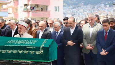 AK Parti Genel Merkez Teşkilat Başkan Yardımcısı Ahmet Özdemir’in annesi