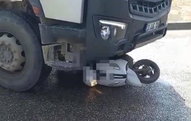 Kahramanmaraş’ta beton mikseri ile çarpışan