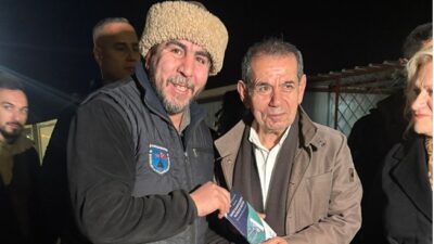 Denizi Olmayan Şehirden Balıkçılık Serüveni Kitabı Dursun Özbek’e Hediye Edildi