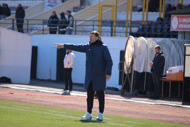 SON DAKİKA: İSTİKLALSPOR’DA BAYRAM BEKTAŞ