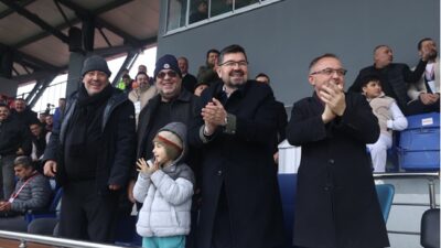 Adem Şahan Batıpark Stadında oynanan karşılaşmada Karpedo Dondurma Kahramanmaraşspor, Kırıkkale
