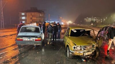 Tünelde faciadan dönüldü, üniversite yolunda kaza: 2 yaralı Kahramanmaraş’ta meydana