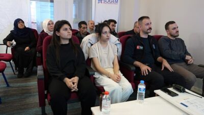 Büyükşehir Belediyesinin Sosyal Girişimcilik Merkezi’nde (SOGEM) sivil toplum kuruluşları temsilcilerine