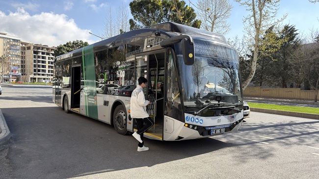 Büyükşehir Belediyesinin filosuna kazandırdığı elektrikli otobüsler hizmet vermeye başladı. Son