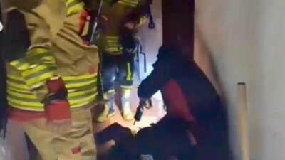 Kahramanmaraş’ın Dulkadiroğlu ilçesine çıkan ikamet yangında 92 yaşındaki yaşlı adam