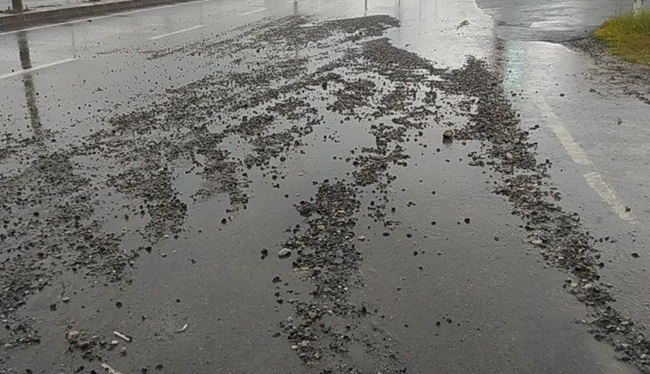 Kahramanmaraş’ta akşam saatlerinde başlayıp gece boyunca etkili olan şiddetli yağış,